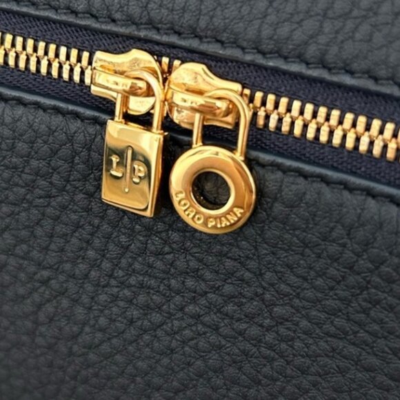 Versatile Loro Piana Black Carry Bag - Picture 3 of 10